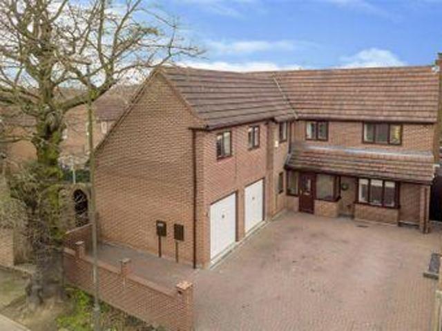 House for sale in East Midlands