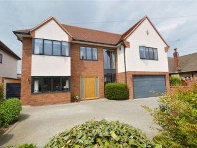 House for sale in Southend-on-Sea, Alton Barnes