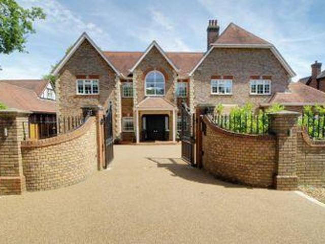 House for sale in Potters Bar, Hertfordshire