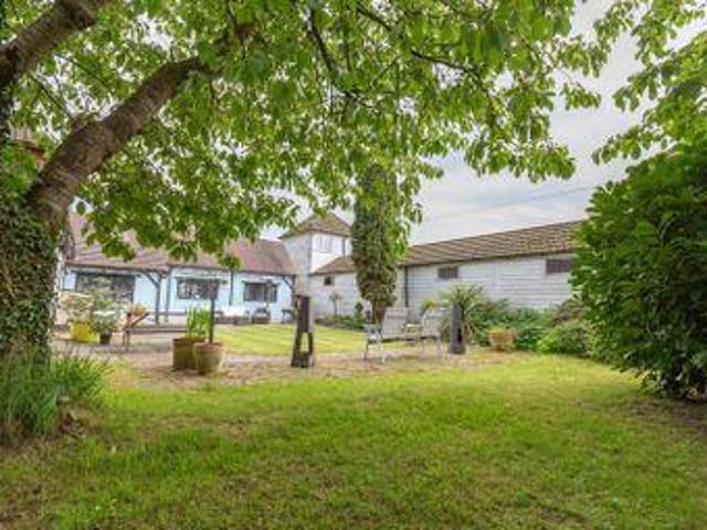 House for sale in Hillview, Surrey