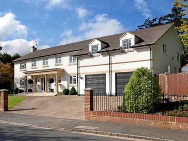House for sale in Beaconsfield, Penn Bottom