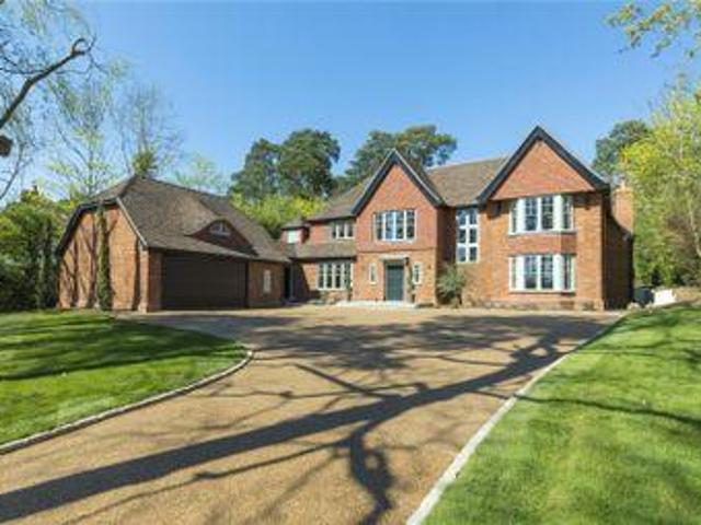 House for sale in Pachesham Park, Surrey