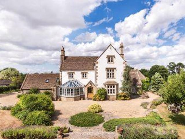 House for sale in Chippenham, Wiltshire