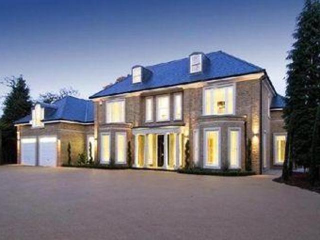 House for rent in Ashley Park, Surrey