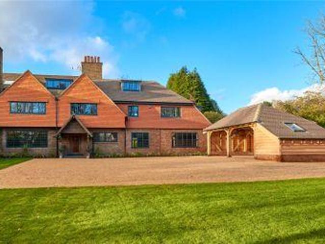 House for sale in Fole, Surrey