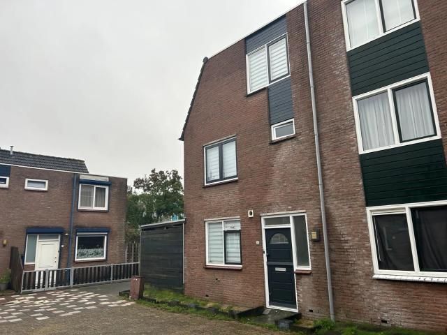 Woning te huur in De Akkers, Spijkenisse