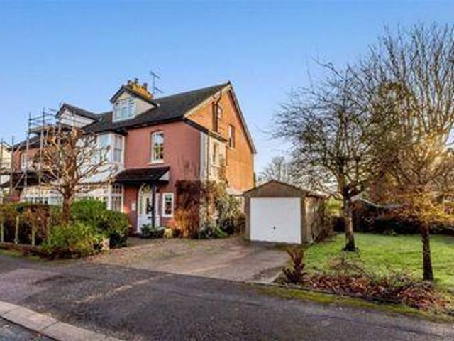 House for sale in Batchworth, Hertfordshire
