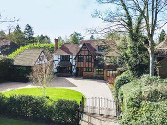 House for rent in Ashley Park, Surrey