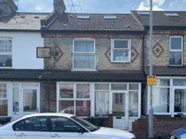 House for sale in Watford, Hertfordshire