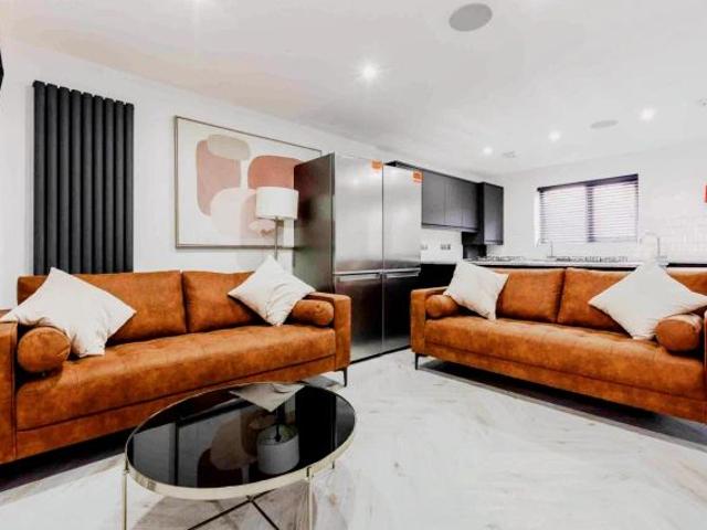 Apartment for rent in Calderstones