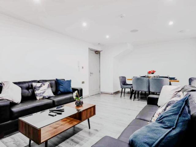 Apartment for rent in Calderstones