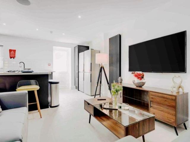 Apartment for rent in Calderstones