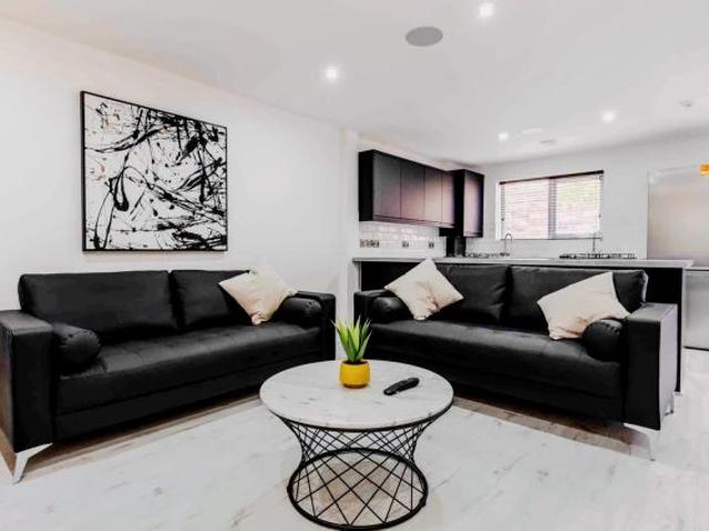 Apartment for rent in Calderstones