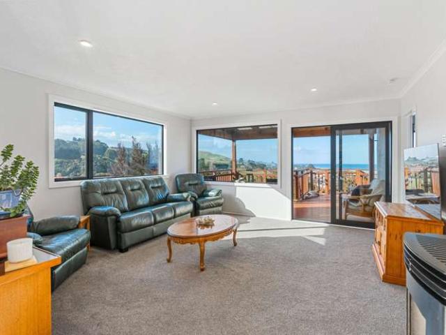 House for sale in Otakou
