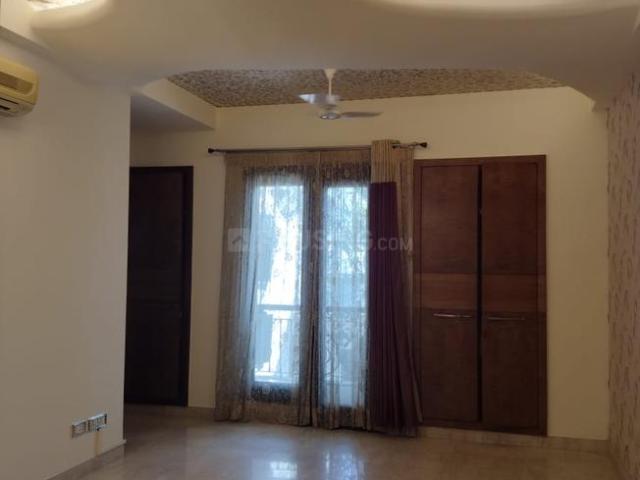 Duplex for rent in Deri
