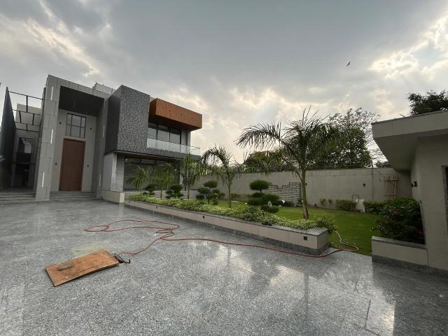 House for sale in South Delhi, Deri