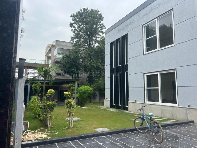House for rent in Deri