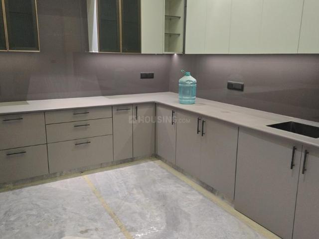 Flat for sale in North Delhi, Deri