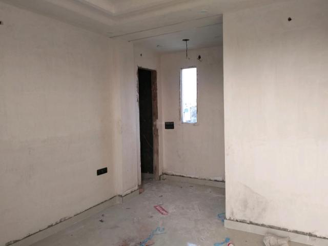 Flat for sale in North West Delhi, Deri