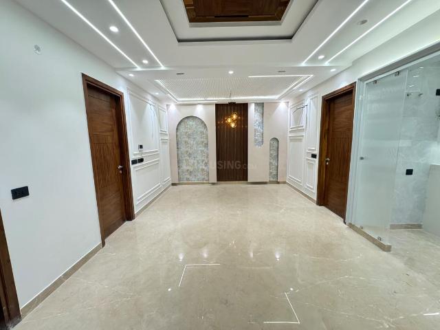 Flat for sale in North West Delhi, Deri