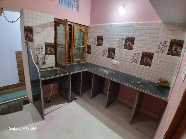 House for rent in Madya