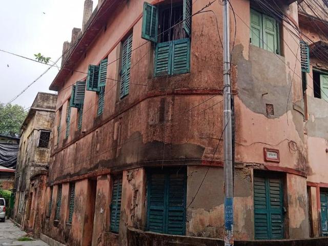 House for sale in Calcutta, West Bengal
