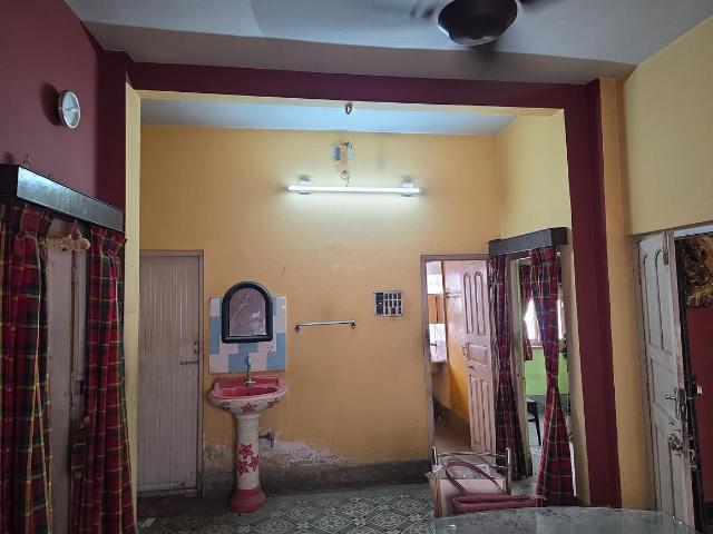 House for sale in North 24 Parganas, Baranagar