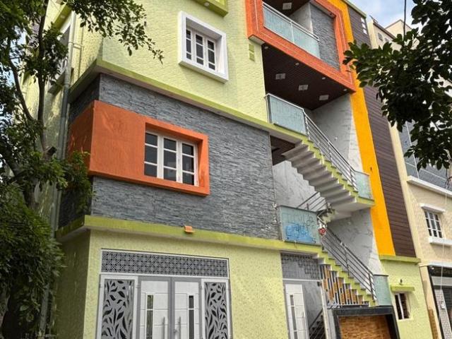 House for sale in Bangalore South, Cox Town - Bangalore