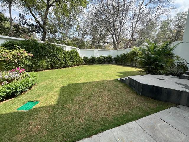 House for sale in Deri