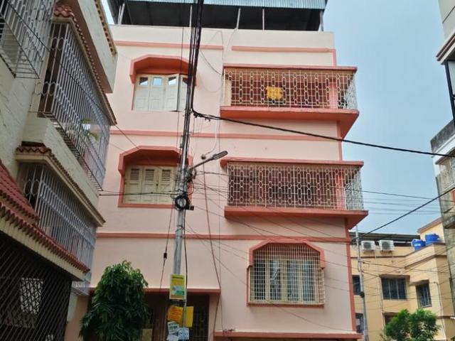 House for sale in Calcutta, West Bengal
