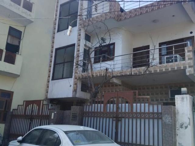 House for sale in Hariana