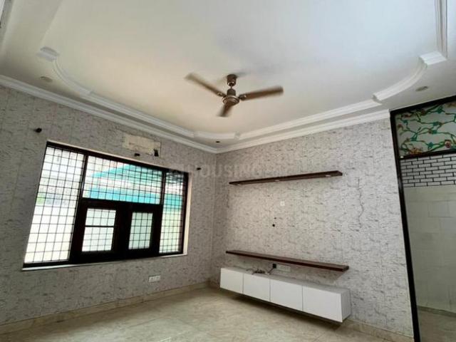 House for sale in Hariana