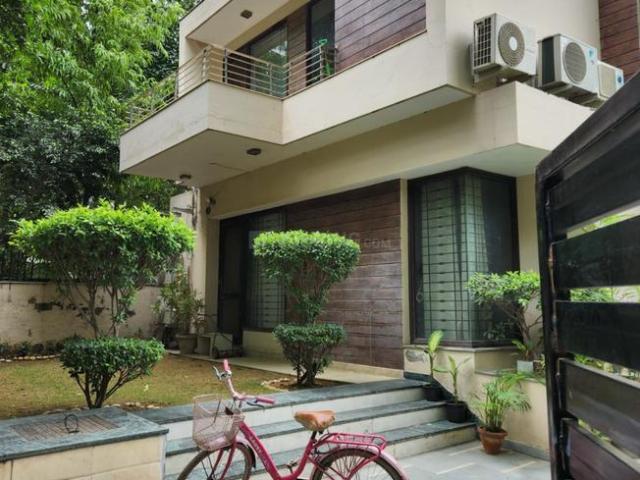House for sale in Hariana