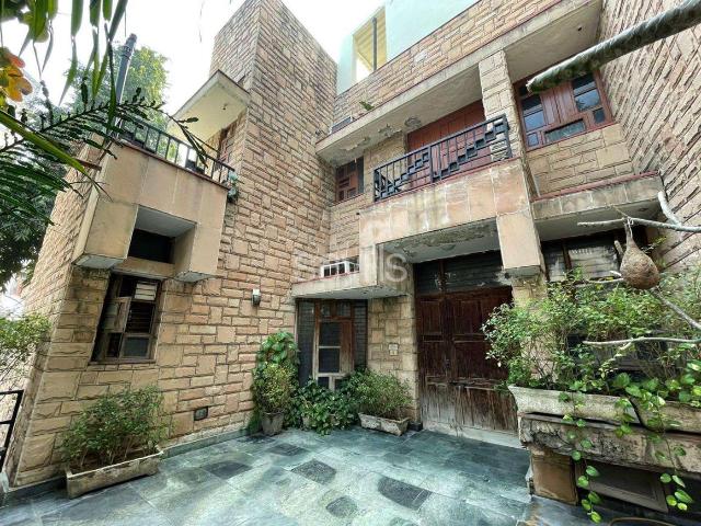 House for sale in Hariana