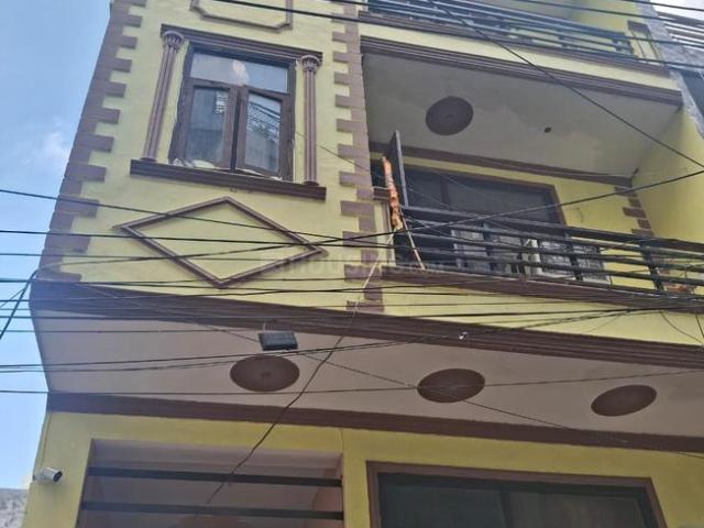 House for sale in Hariana