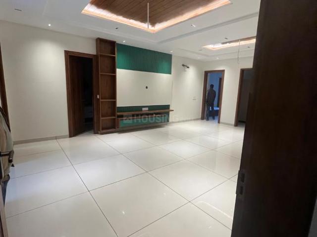 House for sale in Hariana