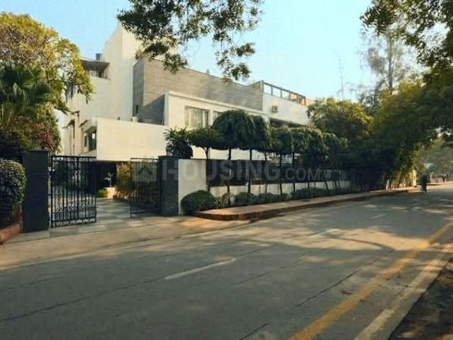 House for sale in Deri
