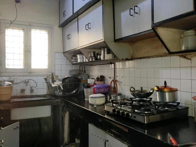 House for sale in Deri