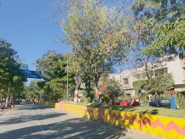 House for sale in Madya