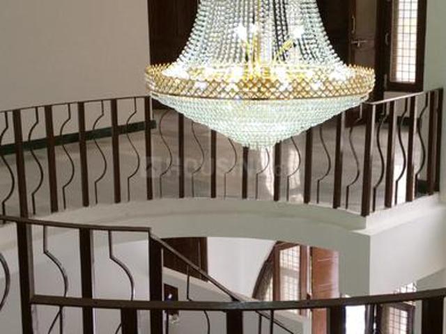 Villa for rent in Madya
