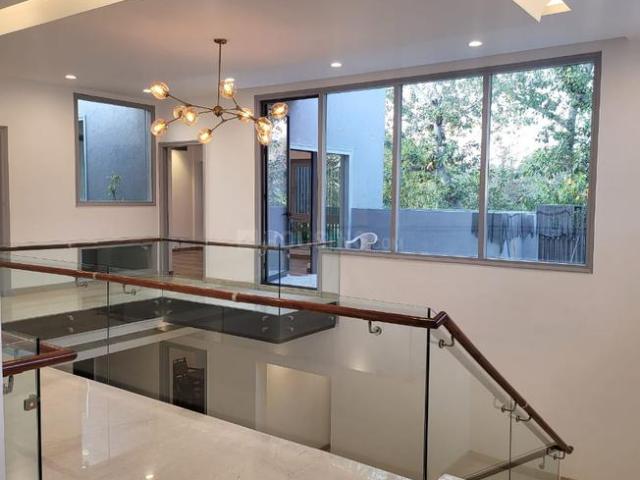 Villa for sale in South Delhi, Deri