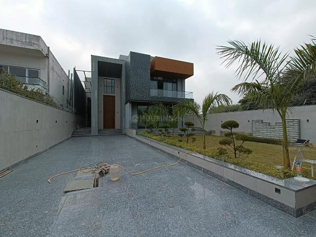 Villa for sale in South Delhi, Deri