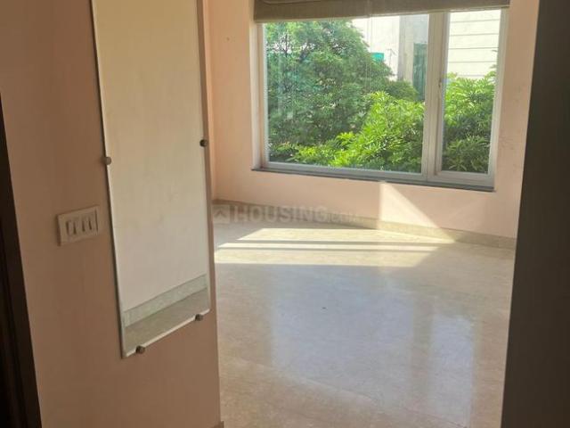 Villa for rent in Deri