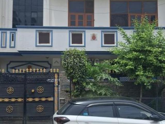 Villa for sale in Sector 53, Noida