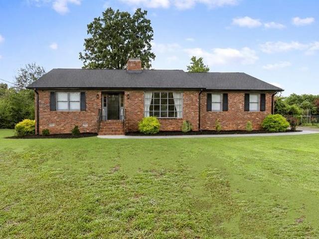 House for sale in Ninety Six, South Carolina