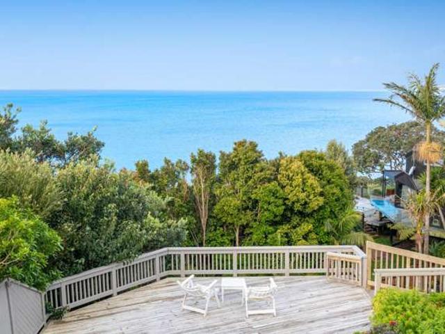 House for sale in Whangaparaoa