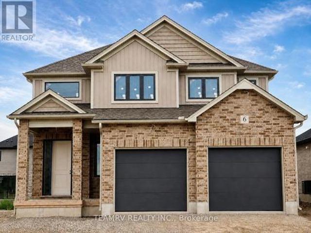 House for sale in Tillsonburg, Ontario