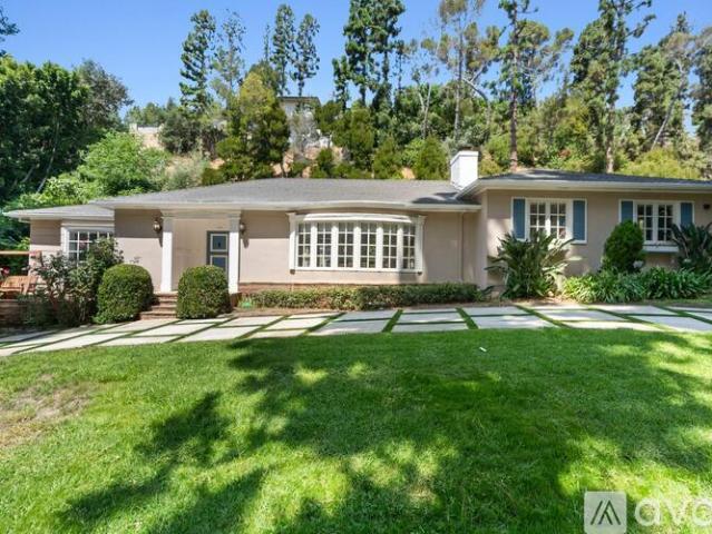 Apartment for rent in Beverly Hills, California