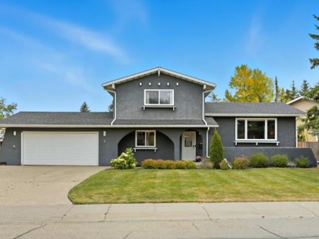 House for sale in Sherwood Park, Alberta