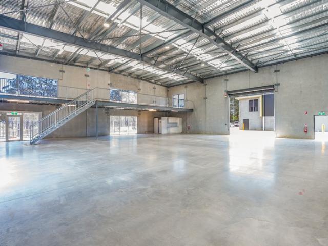 Warehouse for rent in Toombul, Queensland